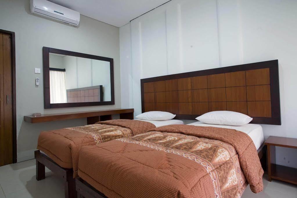 The Kubu Hotel Kuta Lombok Extérieur photo