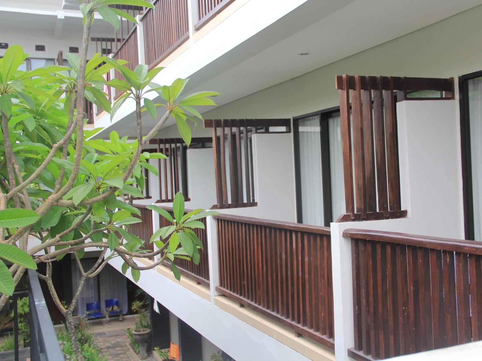 The Kubu Hotel Kuta Lombok Extérieur photo